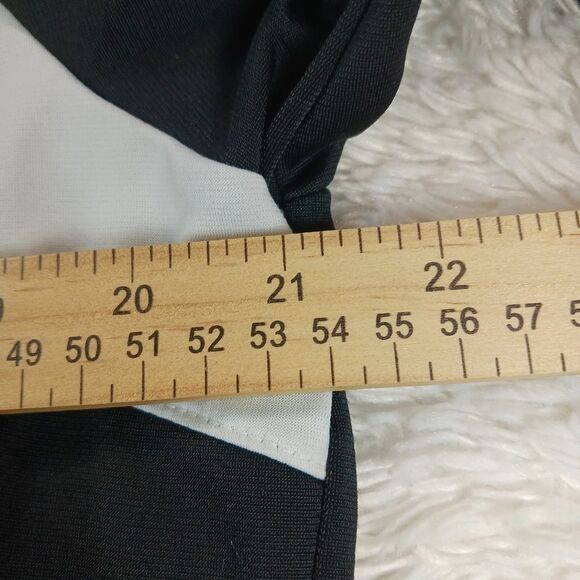 Nike Zip- Up Jogger/Jacket. Medium. Unisex. Embroidered Swoosh. 2 Pockets...... - Picture 9 of 10